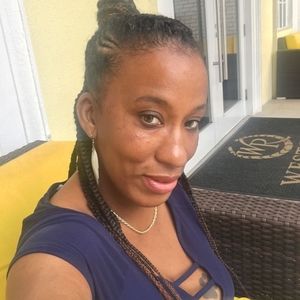 Meet your Posher, Regina